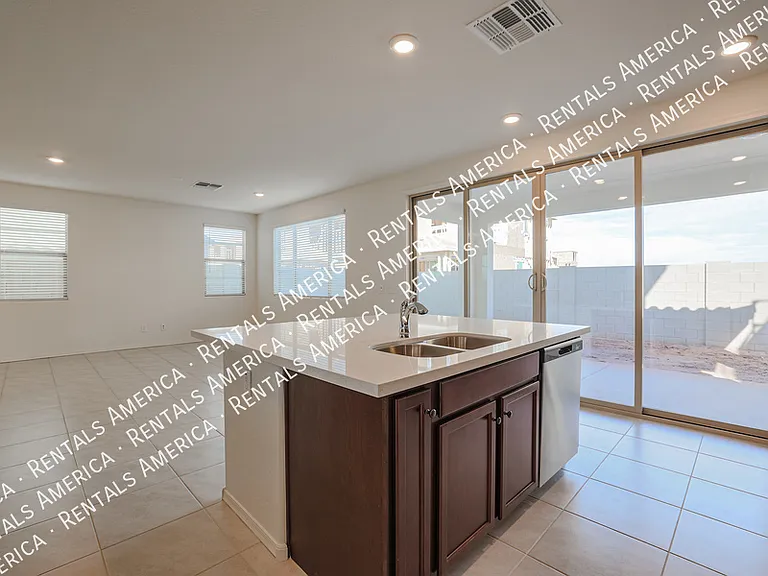 10036 E Tiburon Ave — Photo 15