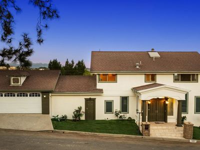 1300 Linda Flora Dr, Los Angeles, CA, 90049