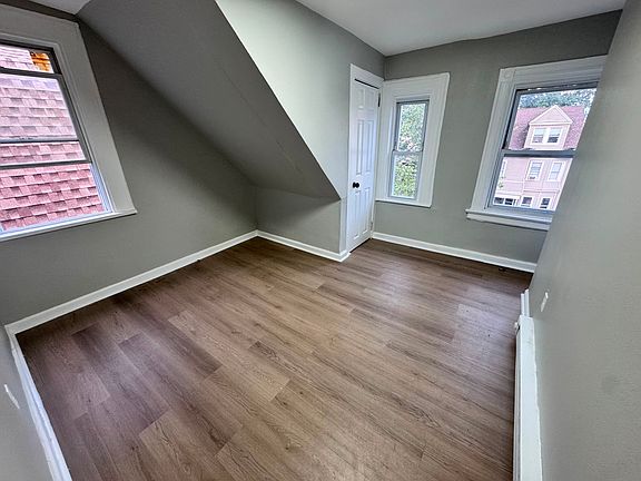 2nd image of 19 N 18th St #3R