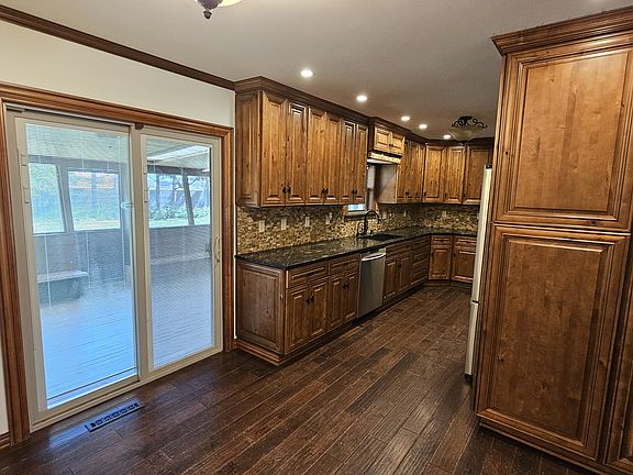 4th image of 11904 W Cedar Ln