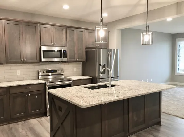 5774 Thompson Creek Blvd, Lincoln, NE 68516