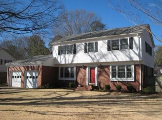 713 Oxford Dr, Virginia Beach, VA 23452