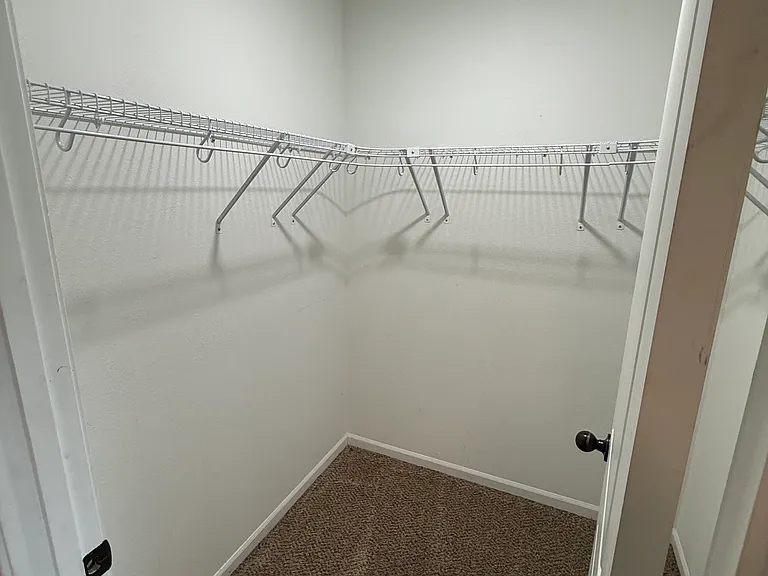 212 Hunter Ave — Photo 31