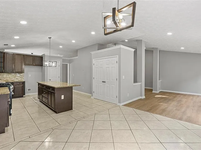 4680 Sterling Oaks Ct — Photo 14