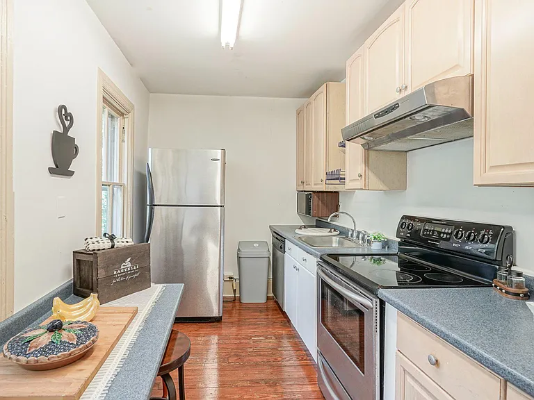 315 Chestnut St — Photo 6