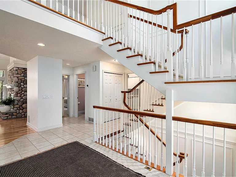 8940 Sunset Cir — Photo 7