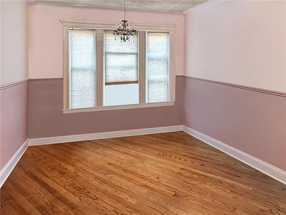 3rd image of 1408 Avenue L