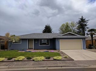 561 Magenta Cir, Medford, OR