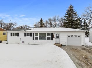2601 4th St NW, Minot, ND 58703