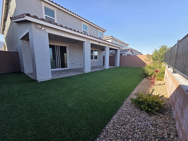 5644 Hill Spire St — Photo 32
