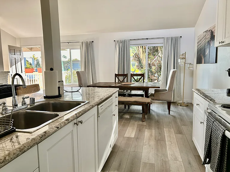 1623 Oliver Ave #C — Photo 6
