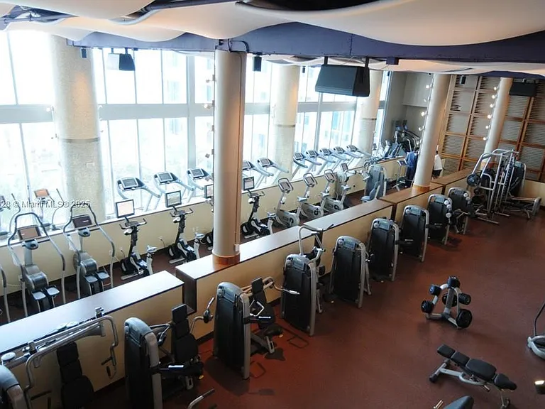 6801 Collins Ave #309 — Photo 31