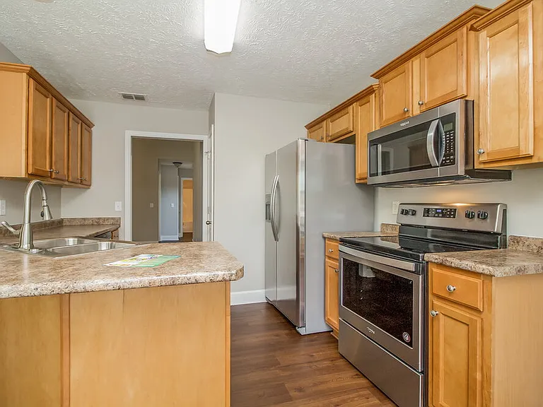 2745 Portside Ct — Photo 8