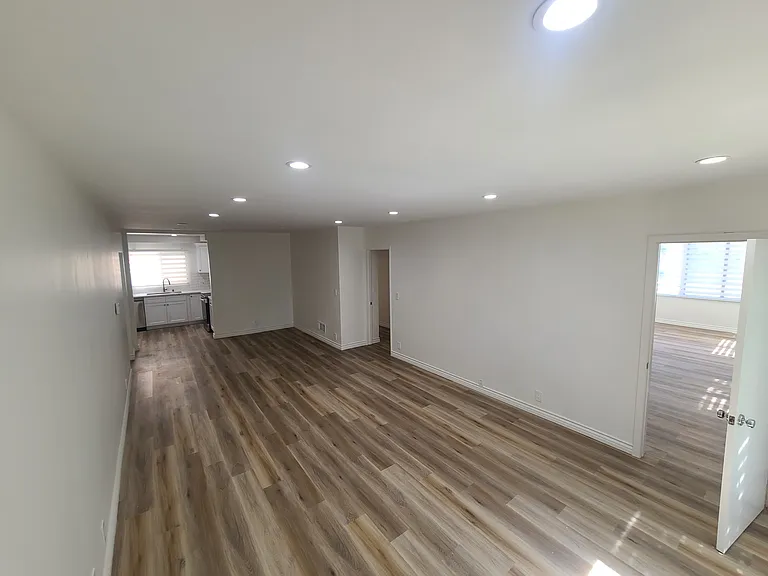 10561 Missouri Ave #1 — Photo 11