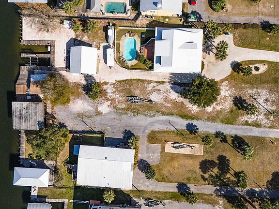 4th image of 26579 Marina Rd