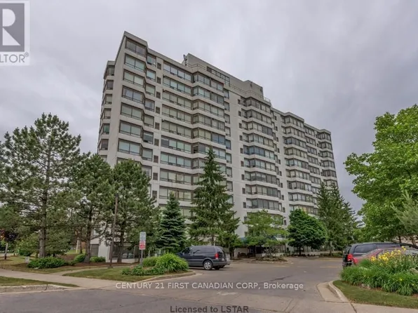 744 Wonderland Rd S #803, London, ON N6K 4K3