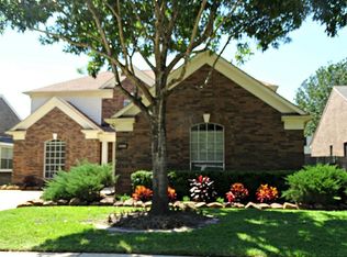 2922 Linda Dr, Pearland, TX 77584