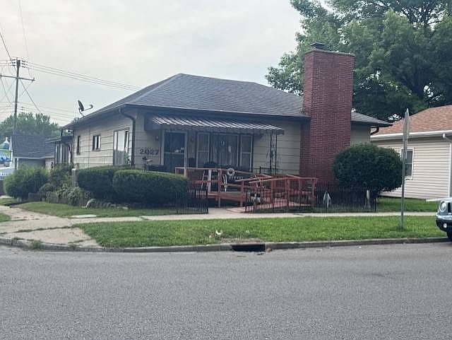 2nd image of 2027 Savannah Ave