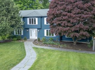 25 Coachman Ln, Natick, MA 01760