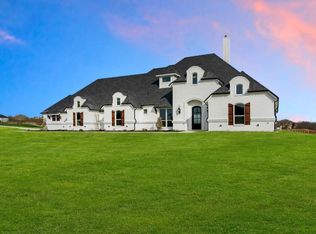 7756 Laura Lake Ln, Fort Worth, TX 76126