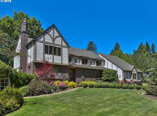 2937 Riven Dell Rd, Lake Oswego, OR 97034