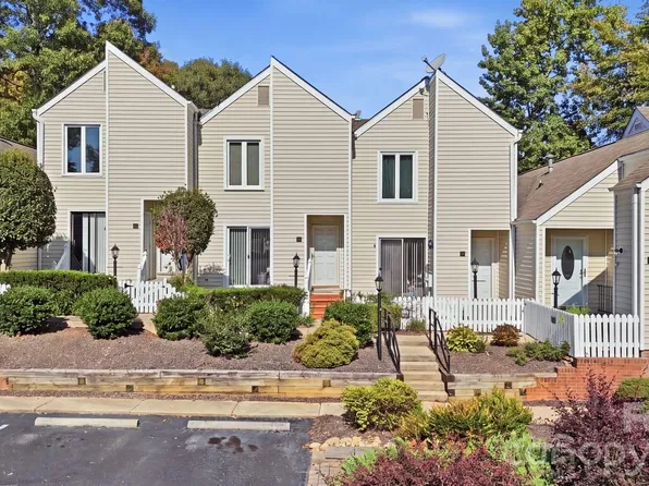 329 Eastwood Dr #903, Salisbury, NC 28146