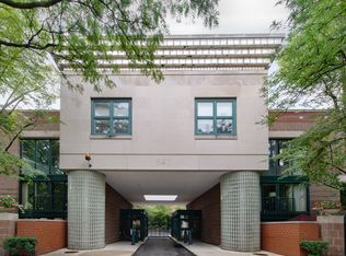 641 W Willow St APT 115, Chicago, IL 60614