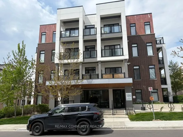 130 Canon Jackson Dr #109, Toronto, ON M6M 0B7