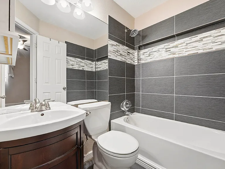 8196 S Fillmore Way — Photo 16