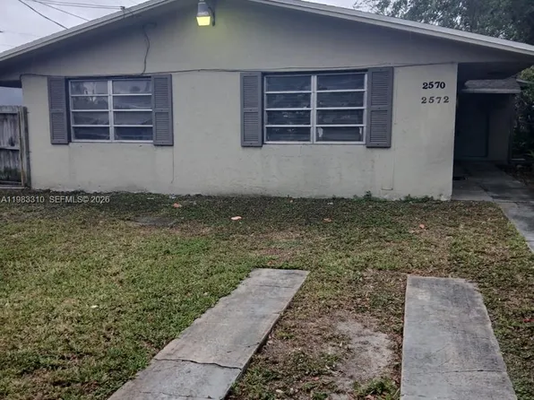 2570 NE 192nd St #2, Miami, FL 33180