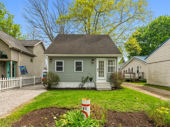 103 Peach St, Edinboro, PA 16412