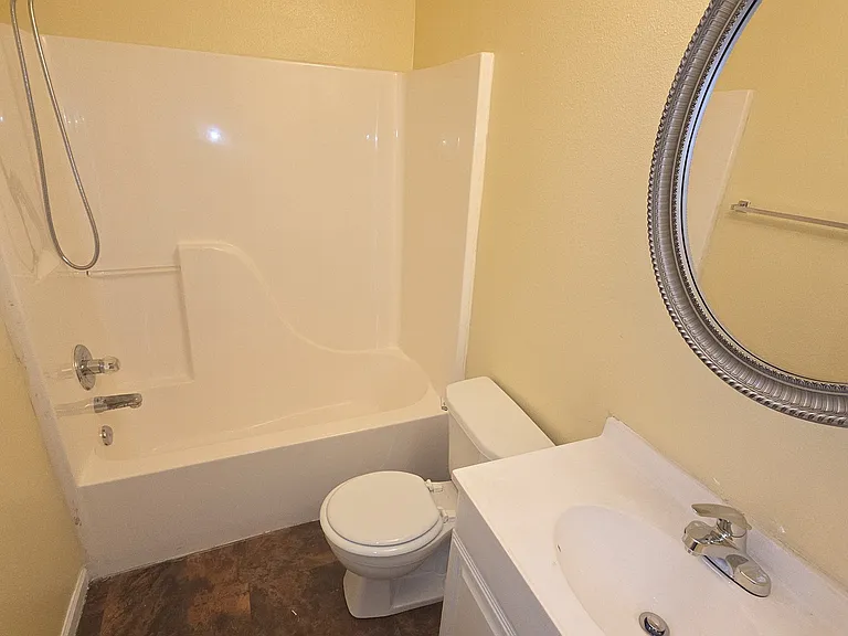 4320 Village Bend Ln — Photo 26