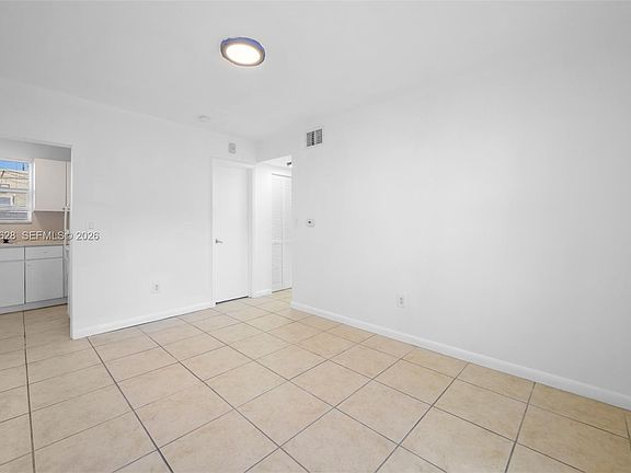 2nd image of 577 NE 82nd St APT 15