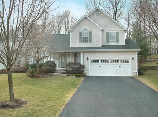 23 Hartley Ln, Basking Ridge, NJ 07920