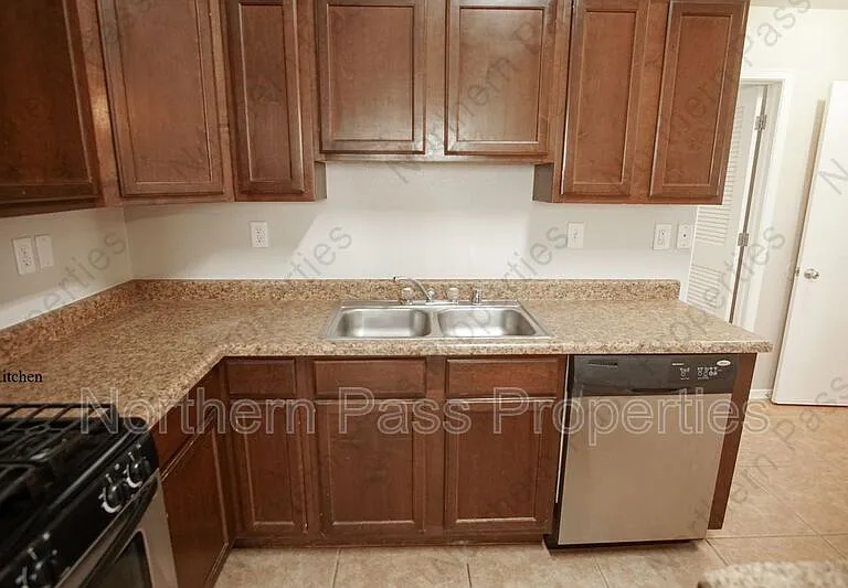 14308 Arabian Point Ave — Photo 5
