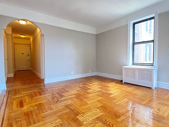 5th image of 45-32 44th St #3N