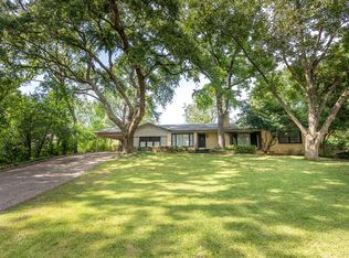 1001 E Angelina St, Palestine, TX 75801