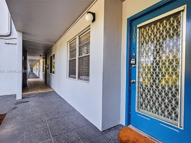 12500 SW 5th Ct #109M — Photo 25