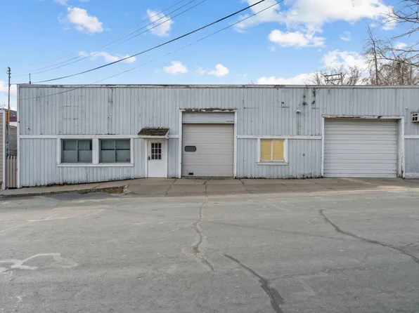 104 Madison St SW, Watertown, MN 55388