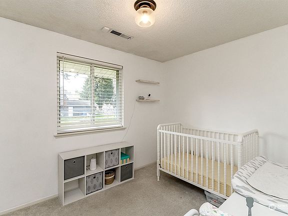 4th image of 1718 155th St E