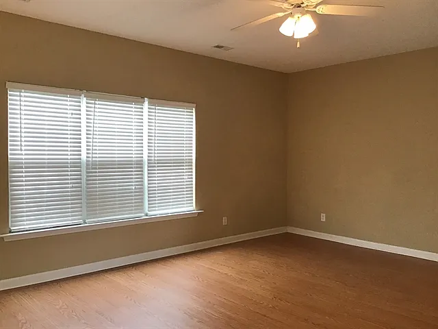 107 Sentinel Ct — Photo 4