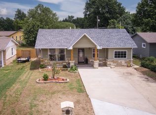 1020 N 10th St, Arkansas City, KS 67005