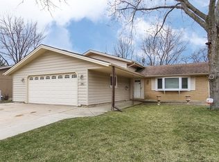 236 Andrew Ln, Schaumburg, IL 60193
