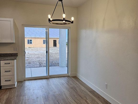 4th image of 8583 S Thunderbird Dr