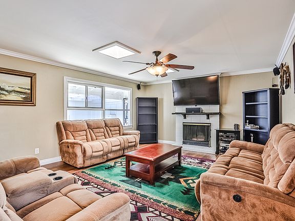 4th image of 4417 Clayford St
