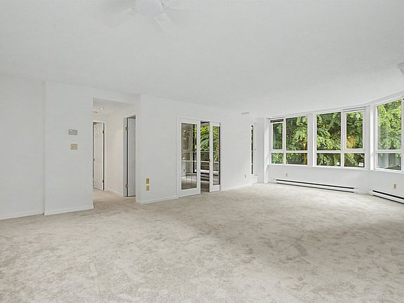 4th image of 6152 Kathleen Ave #104