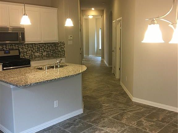 5th image of 5901 Zinnia Dr