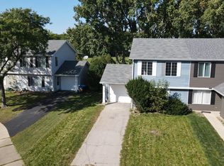 3062 Winchester Ct W, Aurora, IL 60504