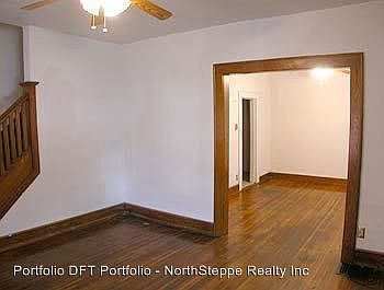 4th image of 295 E 19th Ave