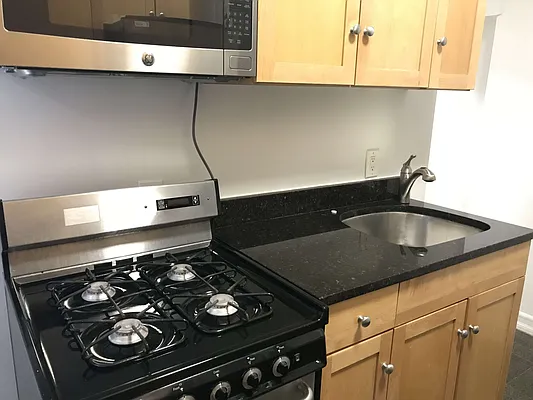 Rented by Beekman Street Realty | media 4